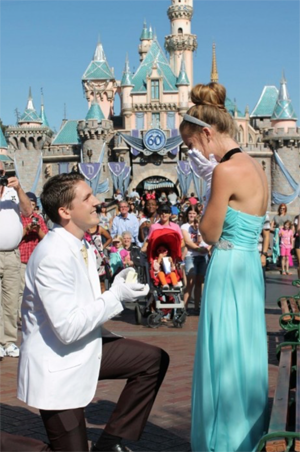 Proposal Tips & Ideas “Disneyland” Engagement Ring Express